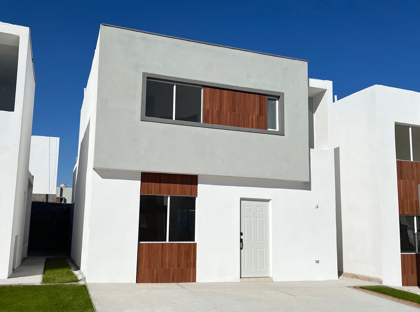 Fachada modelo a